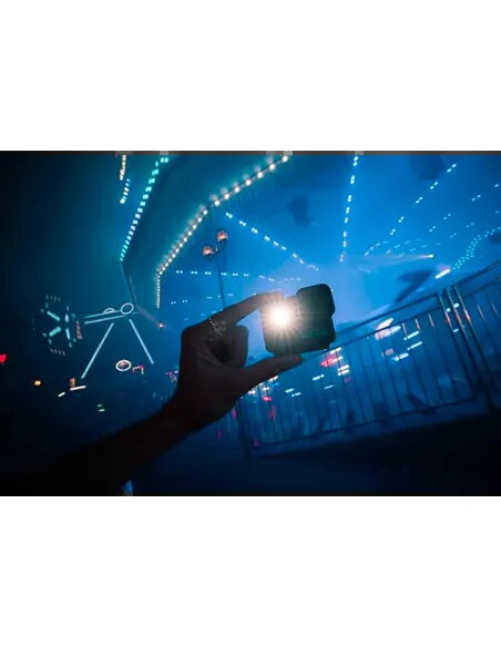 GoPro LIT HERO | Cámara Acción 4K con Luz LED y Sumergible - TiendaCPU