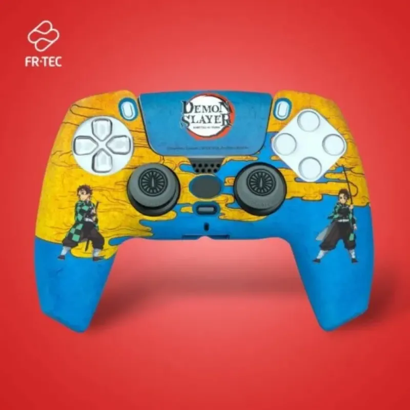 FR-TEC Demon Slayer Combo Pack Tanjiro PS5 | Carcasa y Grips